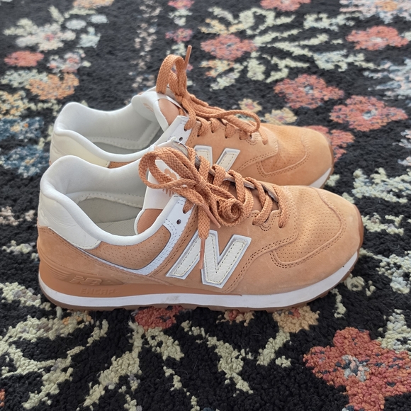 New Balance Shoes - Women's New Balance 574 Brown